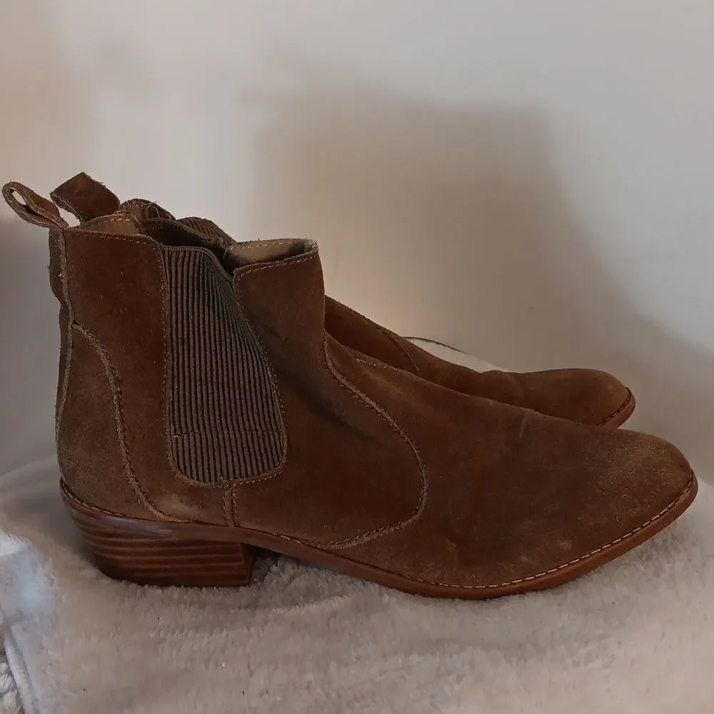 Chelsea Brown Suede Ankle Boots